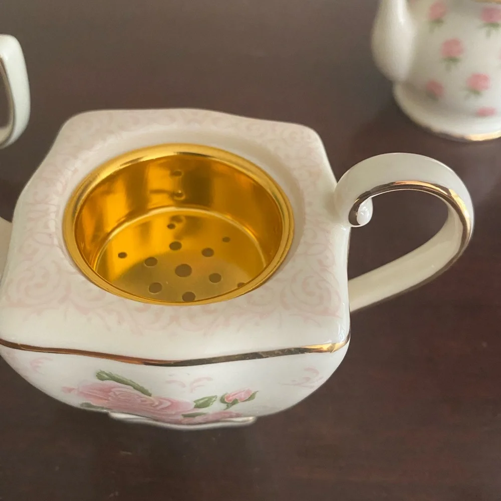 Vintage, Set of 4, Retired Party Lite, Romantic Chic Teapot Tea light Holders - Picture 8 of 11